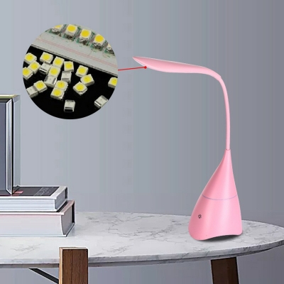Modern Simple Plastic Table Lamp 1 Light Desk Lamp in Pink for Study Room