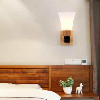 Armed Wall Light Contracted Modern Wood and Glass Shade Wall Mount Light for Courtyard