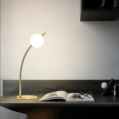 Simplicity Metal LED Desk Light Reading Light in Gold Table Lamp for Office