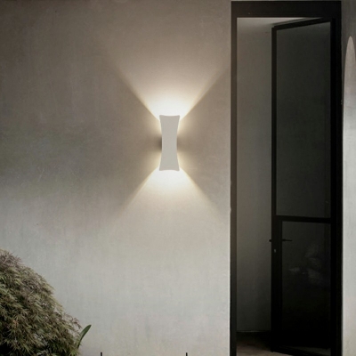 Minimalist Simple Up and Down LED Wall Sconce Metal Balcony Stair Courtyard Wall Lamp