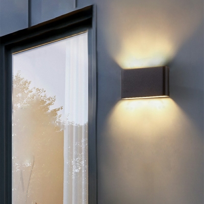 Modern Waterproof Outdoor Wall Lighting Warm Light 7 Inchs Length Metal Sconces