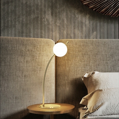 Simplicity Metal LED Desk Light Reading Light in Gold Table Lamp for Office