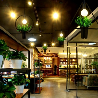 Single Light Metal Geometric Pendant Lamp Plant Decorative Hanging Light for Restaurant Bar