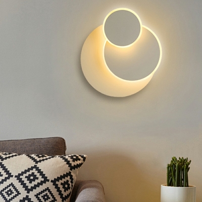 Round LED Wall Light Designers Style Indoor in White Plastic Wall Sconce for Bedroom