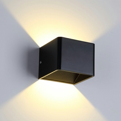 Square Wall Sconce Light 2 Lights Contemporary Modern Metal Shade Wall Light for Courtyard