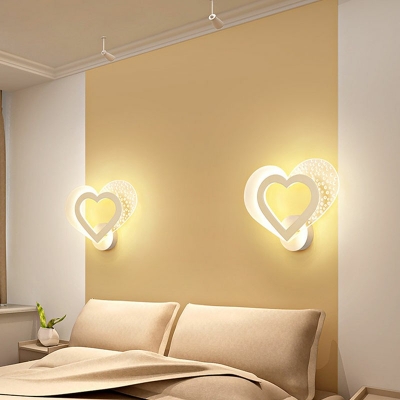 Heart Shape Wall Sconce Light Modern Metal and Acrylic Shade LED Wall Light for Bedroom