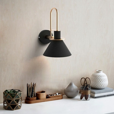 Single-Bulb Wall Mounted Light Modern Macaron Metal Wall Light Sconces for Sleeping Room