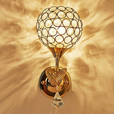 Nordic Style LED Wall Sconce Modern Style Crystal Metal Globe Wall Light for Bedside