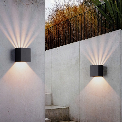 Modern Minimalist Outdoor Waterproof  Wall Light for Courtyard Villa Balcony and Corridor