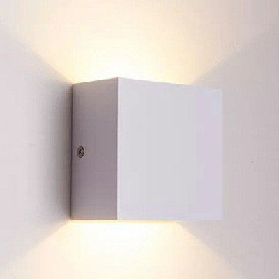 Simple Metal Geometry Wall Light for Outdoor Courtyard Villa and Corridor