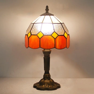 1-Light Nightstand Lamp Tiffany Style Dome Shape Stained Glass Table Light