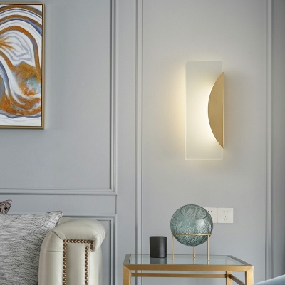 Minimalist Metal Acrylic Wall Light Geometric Shape Light for Bedside and Corridor