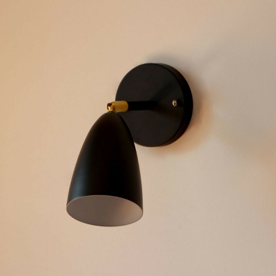 Modern Style LED Wall Sconce Light Nordic Style Macaron Metal Wall Light for Bedside