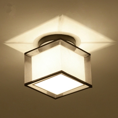 Traditional 1 Head Flush Ceiling Light Fabric Lampshade Ceiling Light for Living Room