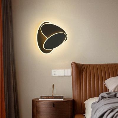 Modern Style LED Wall Sconce Light Minimalism Style Metal Acrylic Wall Light for Bedside