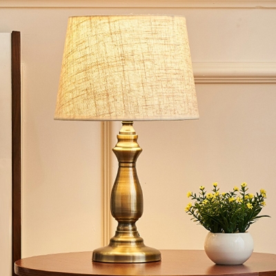 Postmodern Night Table Lamps Metal Material 1 Head Table Light for Bedroom Living Room