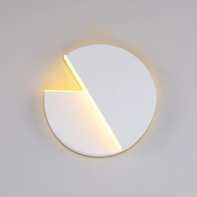 Modern Style LED Wall Sconce Light Minimalism Style Metal Acrylic Warm Light Wall Light for Bedside Aisle