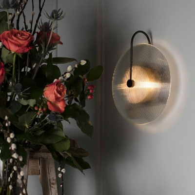 Modern Style LED Wall Sconce Light Nordic Style Metal Glass Wall Light for Bedside