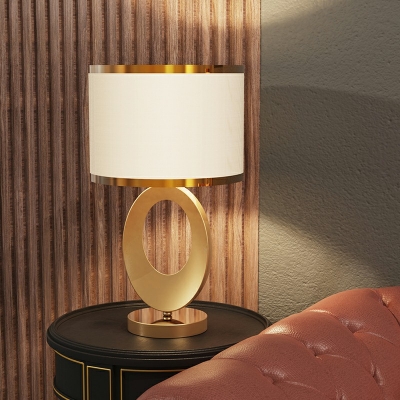 Postmodern Night Table Lamps Metal Material Table Light for Bedroom Living Room