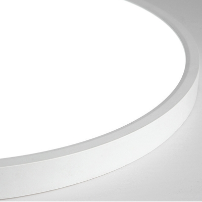 Modern Style Circular Flush Mount Lighting Metal 1 Light Flush Mount Ceiling Fixture in White