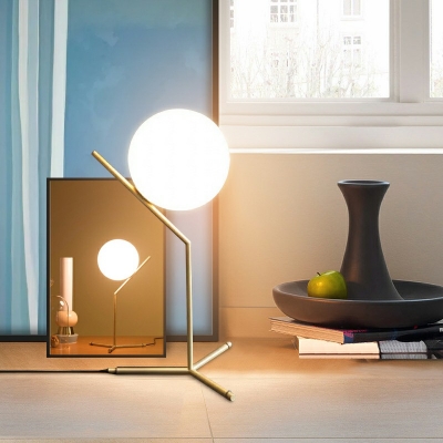 Nordic Globe and Geometric Table Lamp Metal and Glass Table Lamp for Bedroom