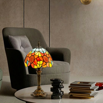 1-Light Nightstand Lamp Tiffany Style Dome Shape Glass Night Table Lamps