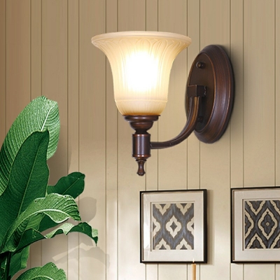 Modern Style LED Wall Sconce Light Nordic Style Glass Metal Wall Light for Courtyard