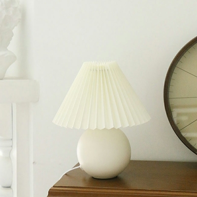 1 Head Bedside Table Light Modernist Pleated Table Lamp for Living Room