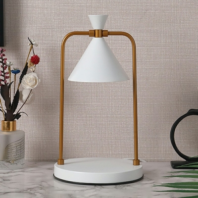 Postmodern Style Metal Desk Lamp 1 Light Night Table Lamps for Living Room(Without Aromatherapy Candles)