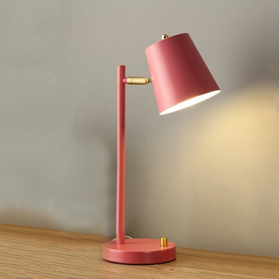 1-Light Table Lamp Minimalist Style Geometric Shape Metal Nightstand Lamps