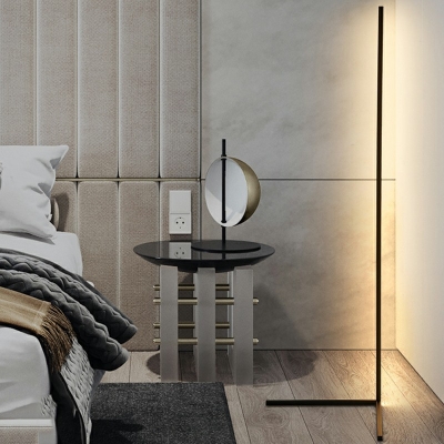 Modern Style Linear Floor Lamp Metal 1-Light Led Floor Stand Light in Black