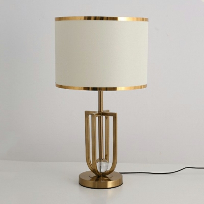 Postmodern Style 1 Head Table Lamps Metal Desk Light for Sleeping Room