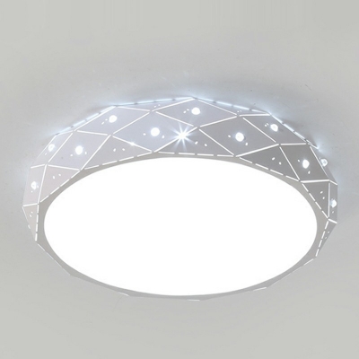 Round Flush Lighting Modern Metal 1-Light Flush Mount Lamp in White