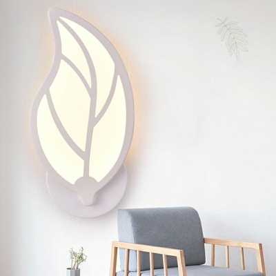Modern Style Leaf Wall Sconce Lighting Acrylic 1-Light Sconce Light Fixtures in White