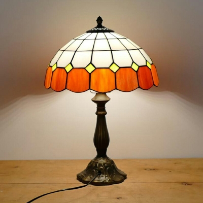 Tiffany Single Light Table Lamps Bedside Reading and Bedroom Lamps