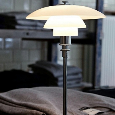 Modern Creative Decorative Nights and Lamps Glass Table Lamp for Living Room