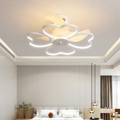 Metal Clover Flush Ceiling Light Fixtures Modern Style 4 Lights Flush Light Fixtures in White