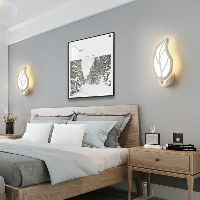 White Modern Sconce Geometric Shape LED Wall Mounted Light Fixture for Bedroom