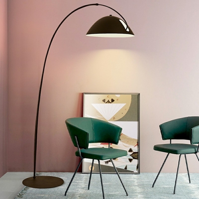 LED Minimalist Style Line Shape Floor Lamp Wrought Iron Floor Lamp for Living Room and Study in Black