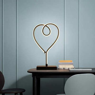Girl Fashion Nightstand Lamp Romantic Home Art Deco Table Lamp