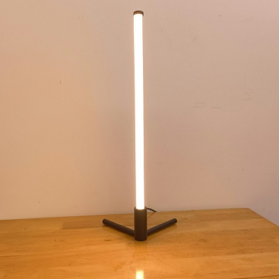 Pillar Nightstand Lamp Modern Style Metal 1-Light LED Table Lamp in Black