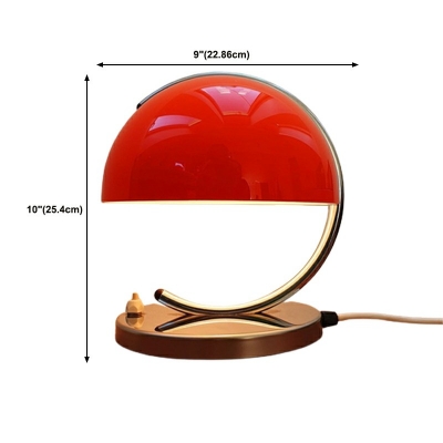 Postmodern Minimalist Style Line Table Lamp Wrought Iron Desk Lamp for Living Room and Study Room