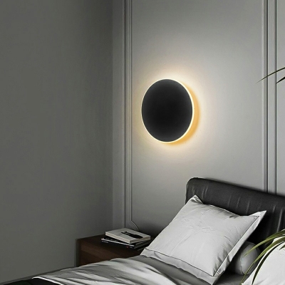 Modern Style Round Disc Wall Mount Light Metal 1-Light Sconce Light Fixture in Black