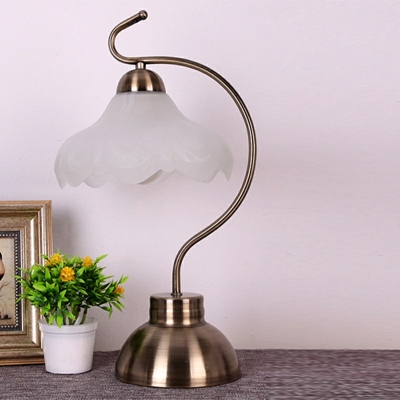 1-Light Table Lamp Contemporary Style Bell Shape Metal Nightstand Lamp