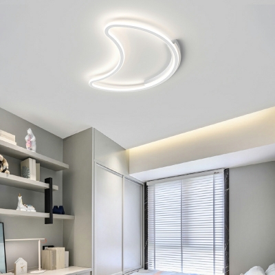 1-Light Flush Mount Light Kids Style Moon Shape Metal Close To Ceiling Chandelier