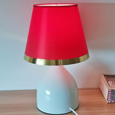 Single Bulb Table Lamp Metal Base and Fabric Shade Table Lighting