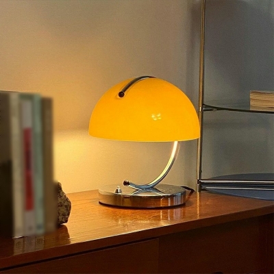 Postmodern Minimalist Style Line Table Lamp Wrought Iron Desk Lamp for Living Room and Study Room
