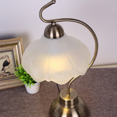 1-Light Table Lamp Contemporary Style Bell Shape Metal Nightstand Lamp