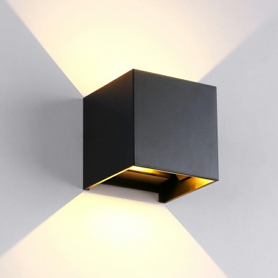 Modern Style Square Wall Mount Lighting Metal 2-Lights Wall Sconces in Black