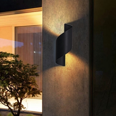 Post Modern Style Wall Sconce Lighting Metal Sconce Light for Outdoor